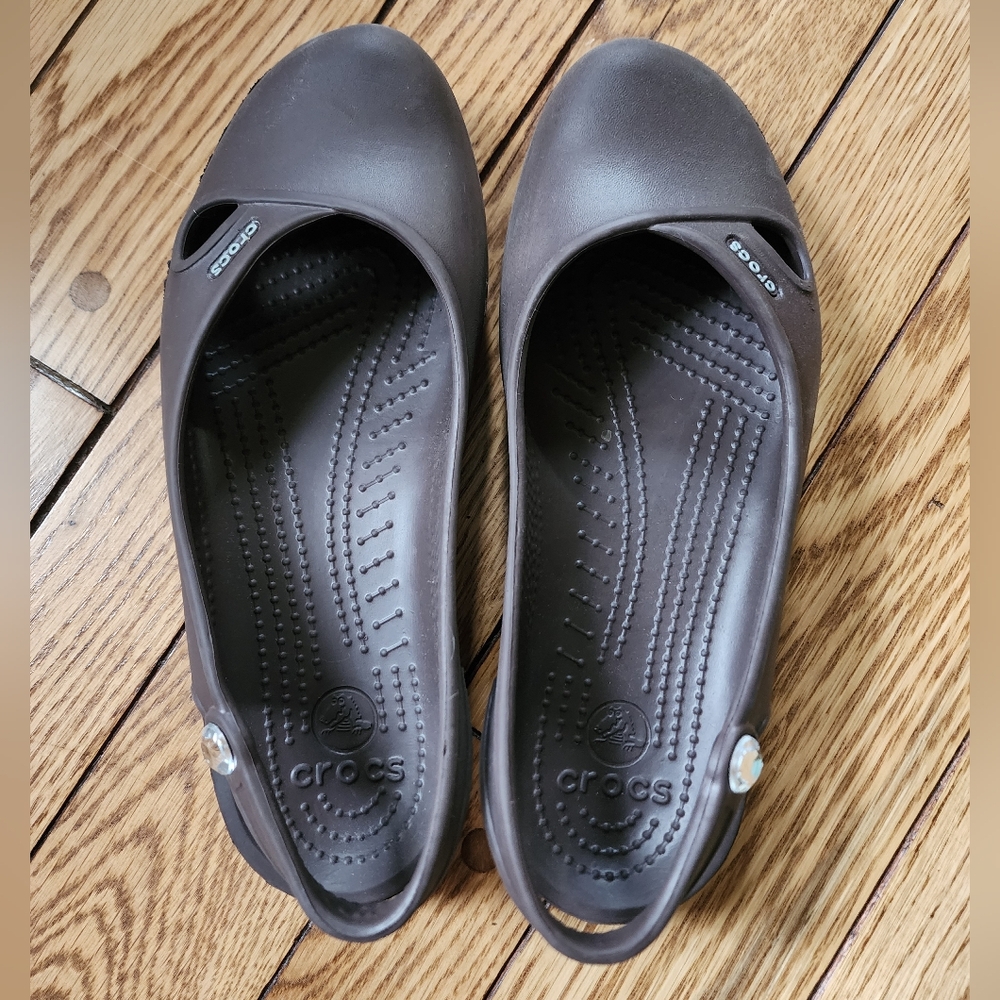 Brown Mary Jane Crocs - Size 7